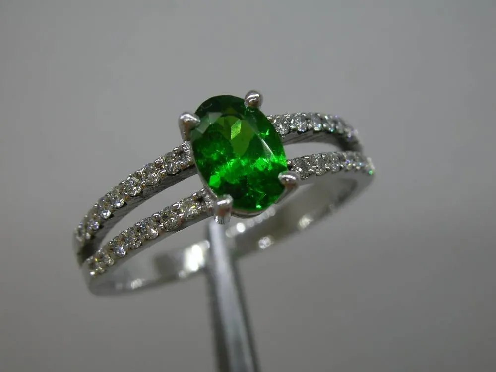 Bague pierre verte