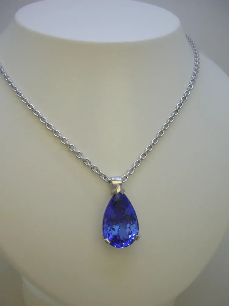 Collier en saphir